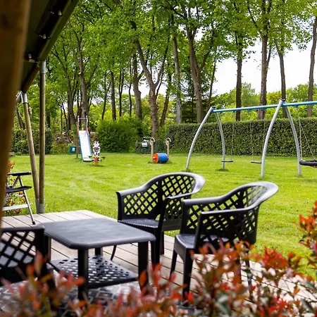 Safaritent Bij Speeltuin Voor Gezinnen Op Rustig Park Op De Veluwe * Epe
