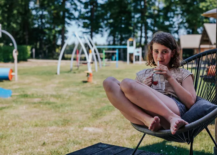 Safaritent Op En Kindvriendelijk Park Op De Veluwe إبّ